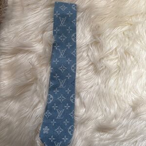 Tie